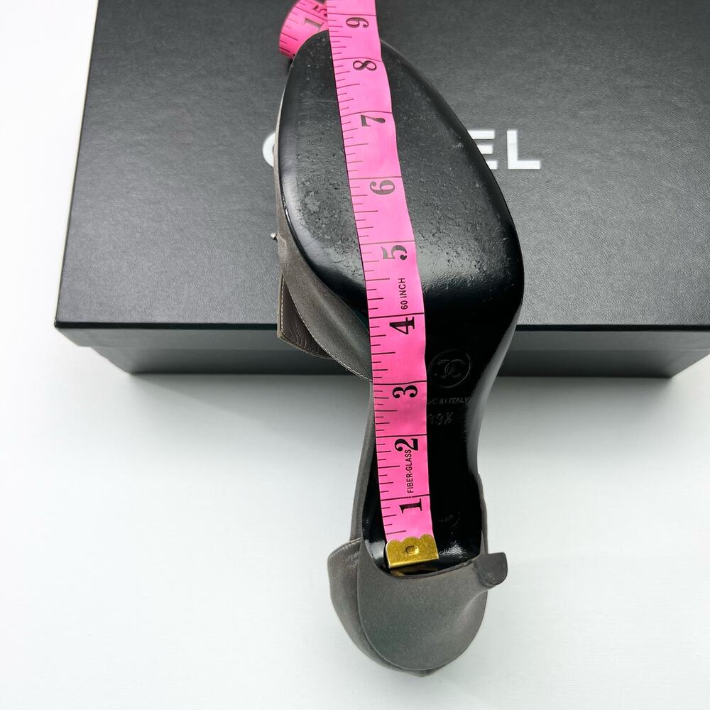 CHANEL Crystal Embellished D'Orsay Pumps EU 39.5 US 9.5 Dark Gray Satin Heels - Picture 12 of 15